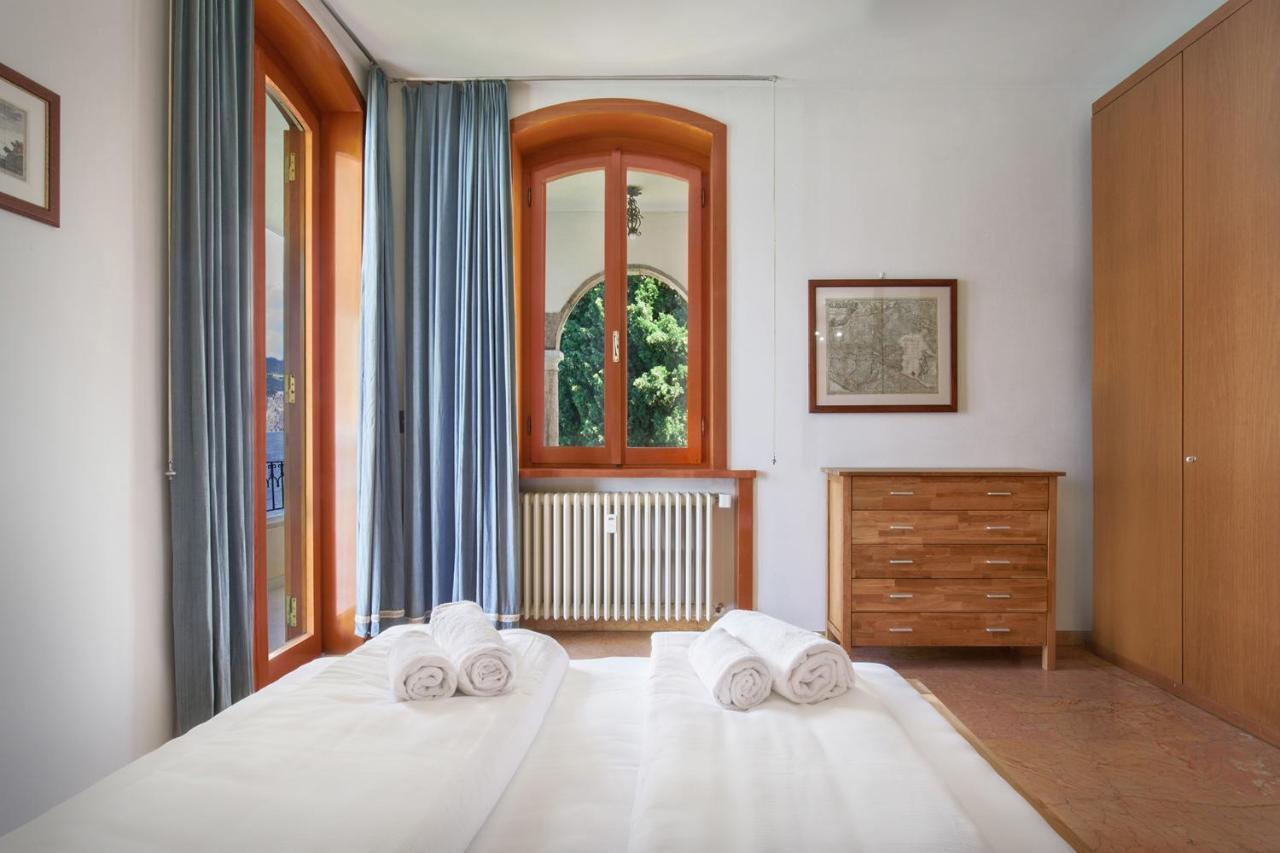Villa Francesca-Grande Appartamento In Riva Al Lago Brenzone sul Garda Luaran gambar