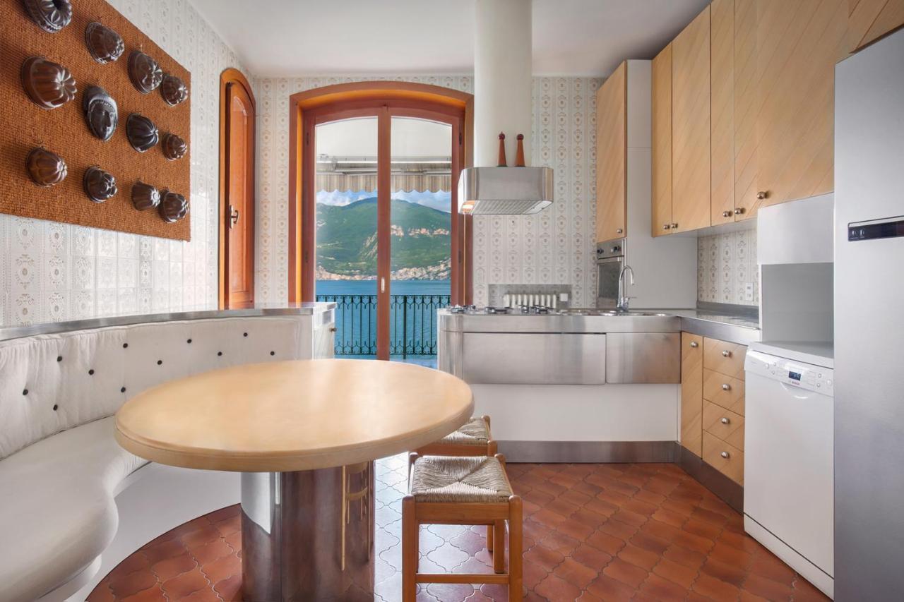 Villa Francesca-Grande Appartamento In Riva Al Lago Brenzone sul Garda Luaran gambar